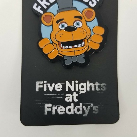 Five Nights At Freddys Keychain Free Hugs Freddy Boiworld Key Chain FNAF Metal - Picture 7 of 12